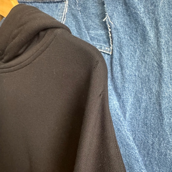 Burberry Black and White Graphic hoodie - Picture 7 of 13